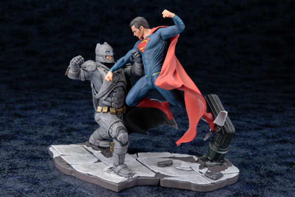 57d.jpg Kotobukiya BATMAN v SUPERMAN: DAWN OF JUSTICE ARTFX+ set