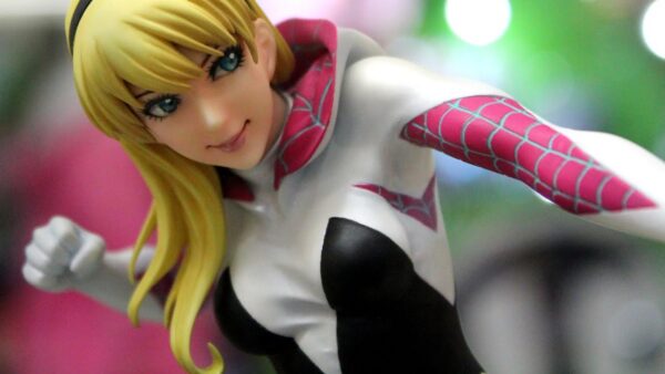 Kotobukiya MARVEL SPIDER-GWEN BISHOUJO STATUE