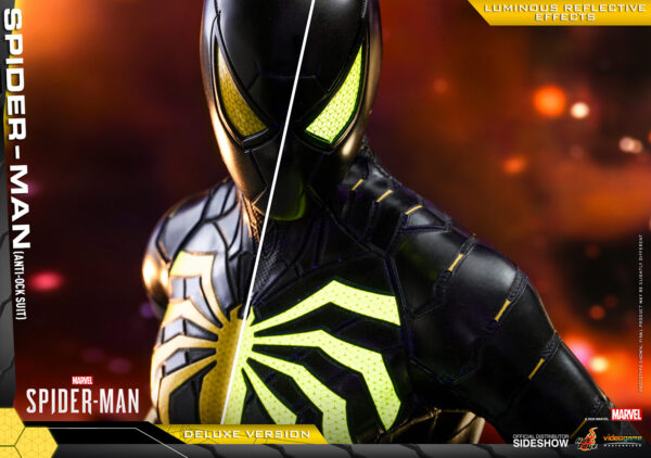 spider-man-anti-ock-suit-deluxe_marvel_gallery_5f6e2c932c60f.jpg Spider-Man (Anti-Ock Suit) Deluxe Sixth Scale Figure