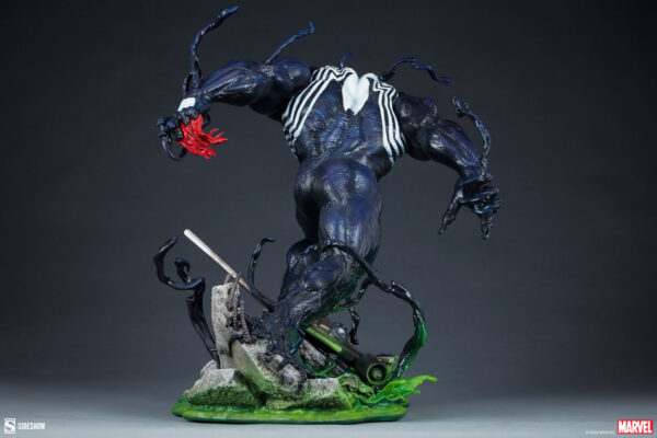 Venom Premium Format™ Figure