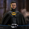 Batman (Deluxe Version) Sixth Scale Figure