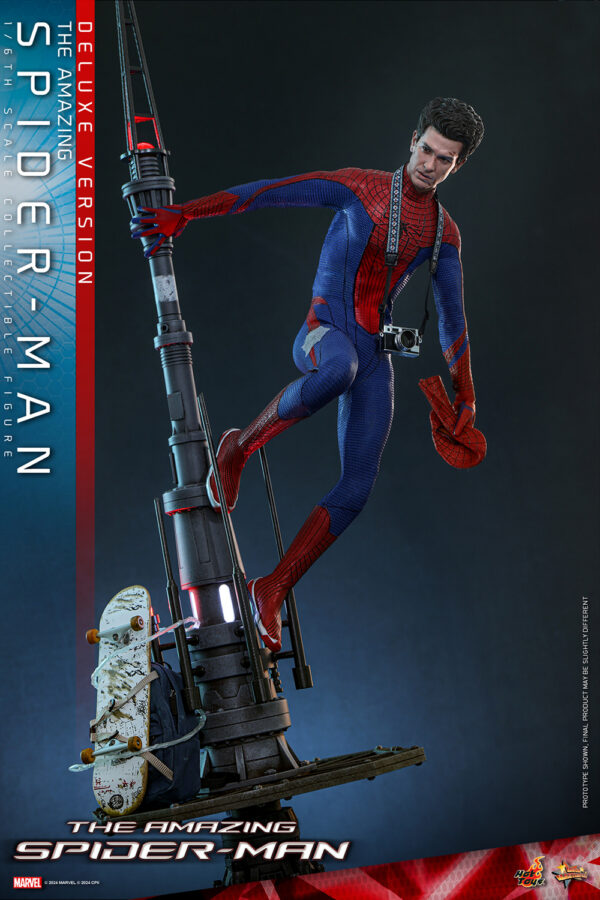 The Amazing Spider-Man (Deluxe Version) Sixth Scale Figure